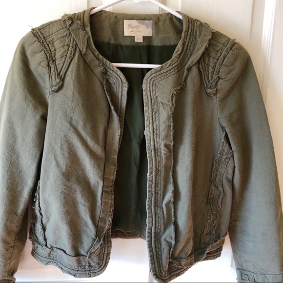Elizabeth and James Cropped Military Green Jacket - Picture 3 of 10